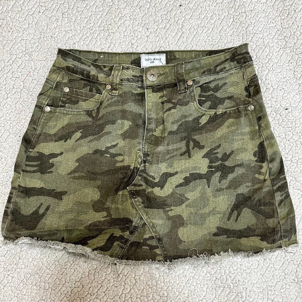 GOGO JEANS Camo Faded Distressed + Frayed Hem Mini Skirt Size 7